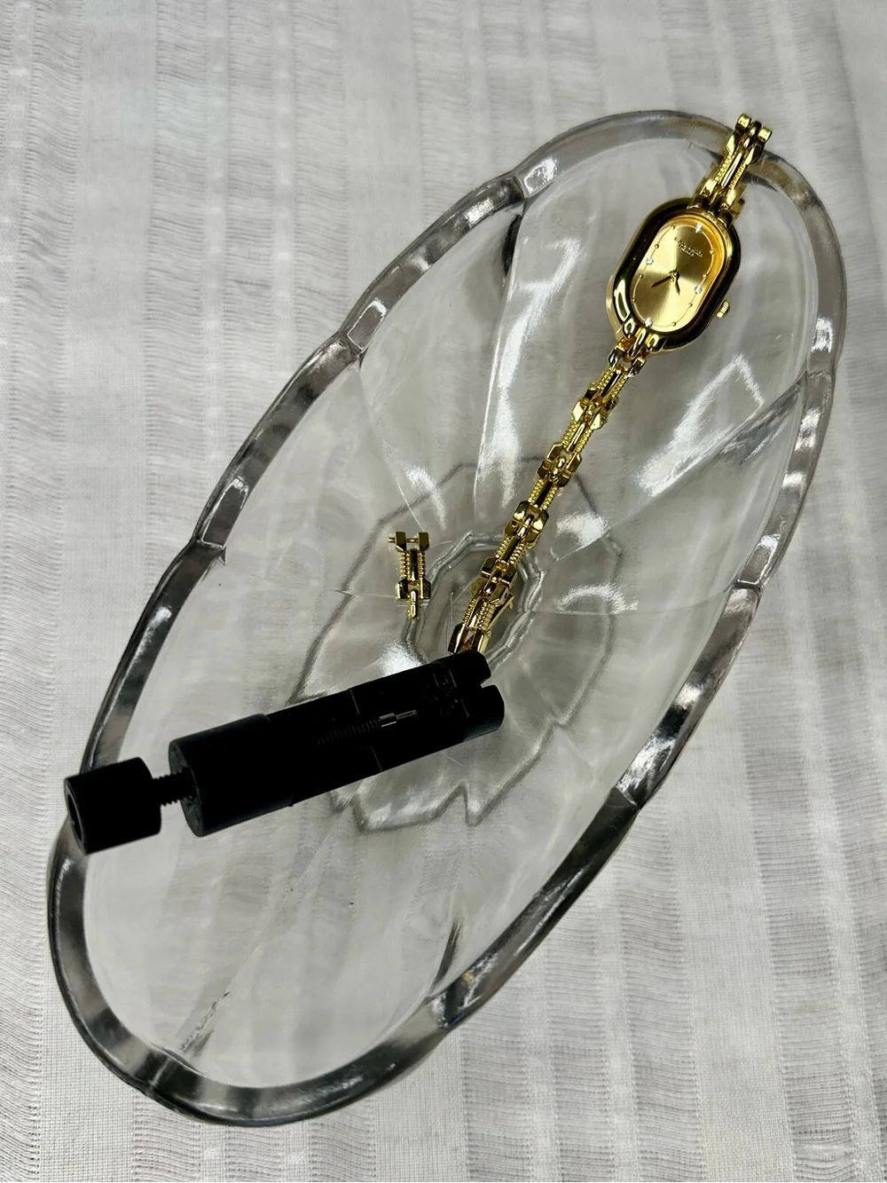 Vintage-inspired Dainty Gold Bracelet Watch